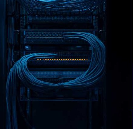 Structured network cabling in a rack